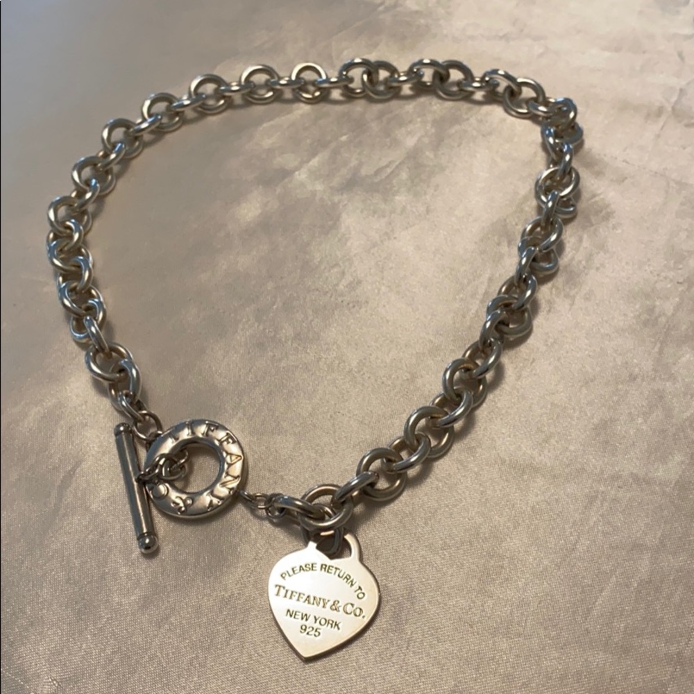 Tiffany necklace in silver.